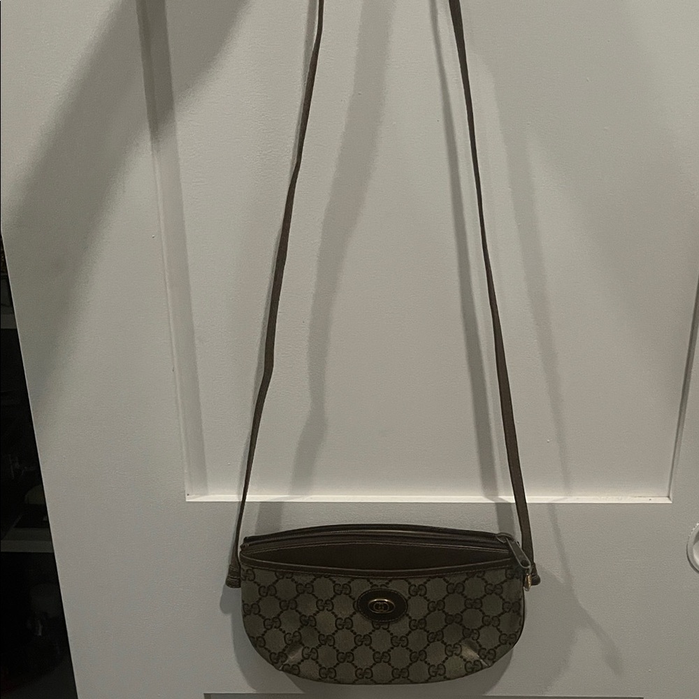 Gucci Brown and Tan GG Monogram Crossbody Bag **Accessory Collection RARE** - Picture 8 of 12